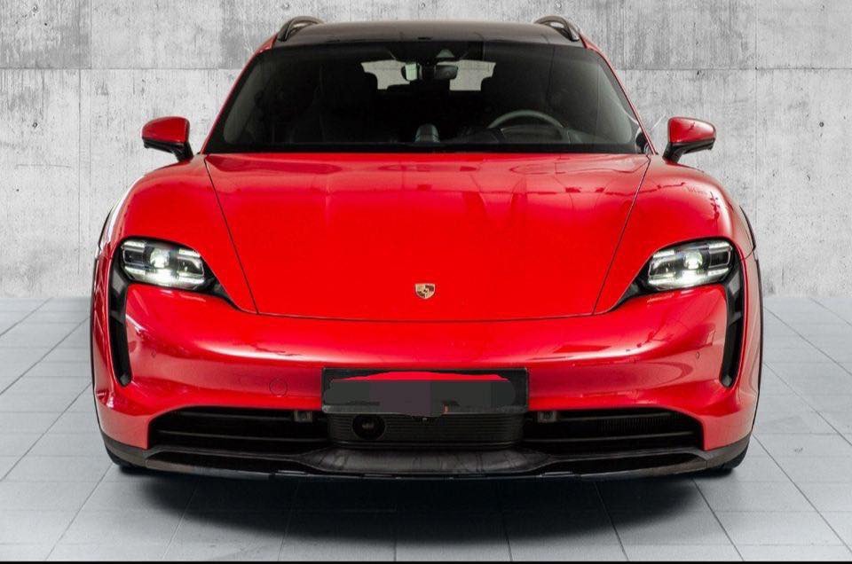 Porsche Taycan Cross